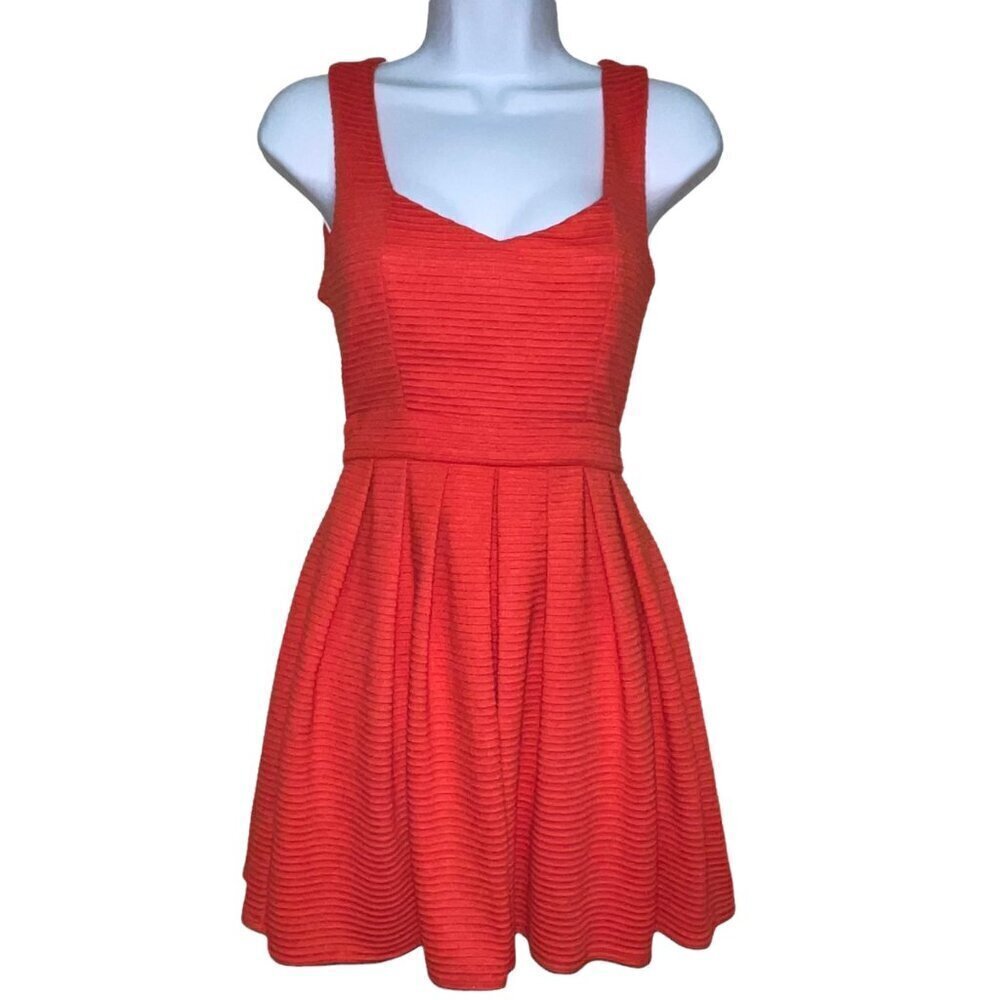 AKIRA Open Back Fit And Flare Mini Textured Pleated Sleeveless Dress Size Small